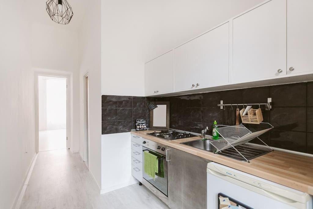 Bright And Cozy - City Center Apt Boedapest Buitenkant foto